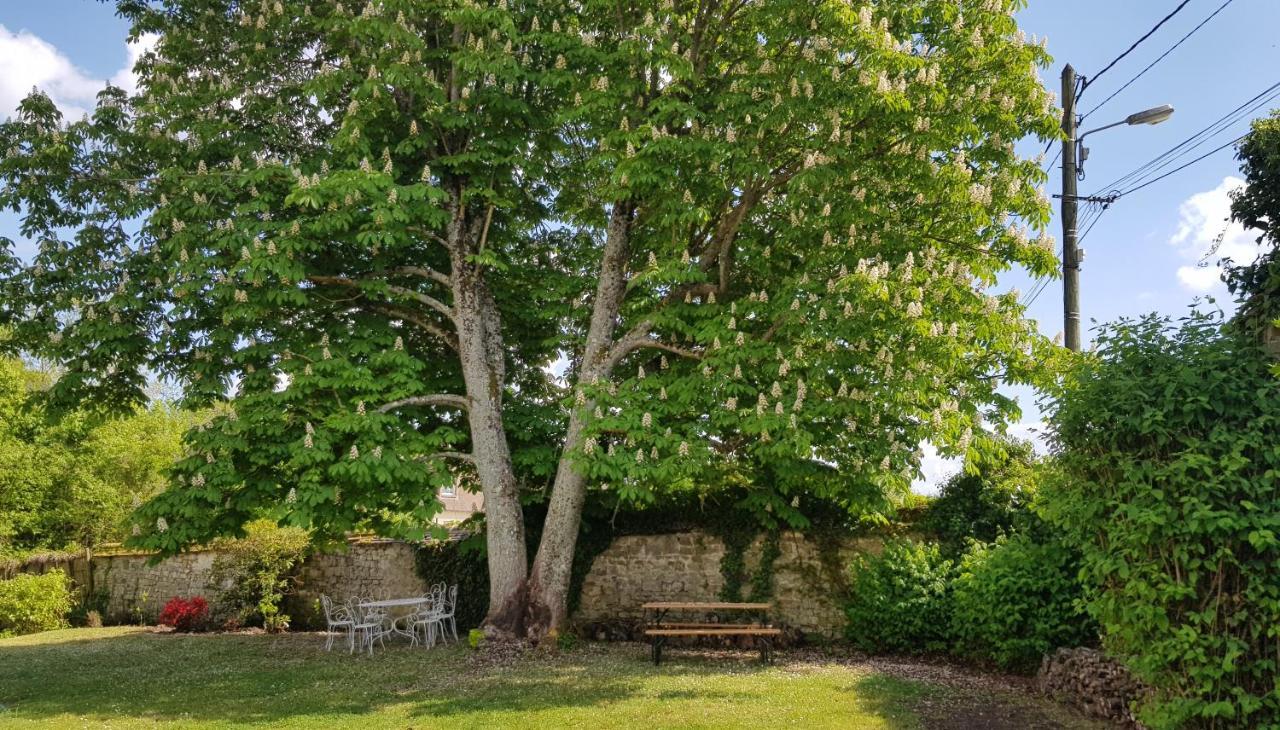 Maison de charme en forêt de Fontainebleau Recloses Exterior foto
